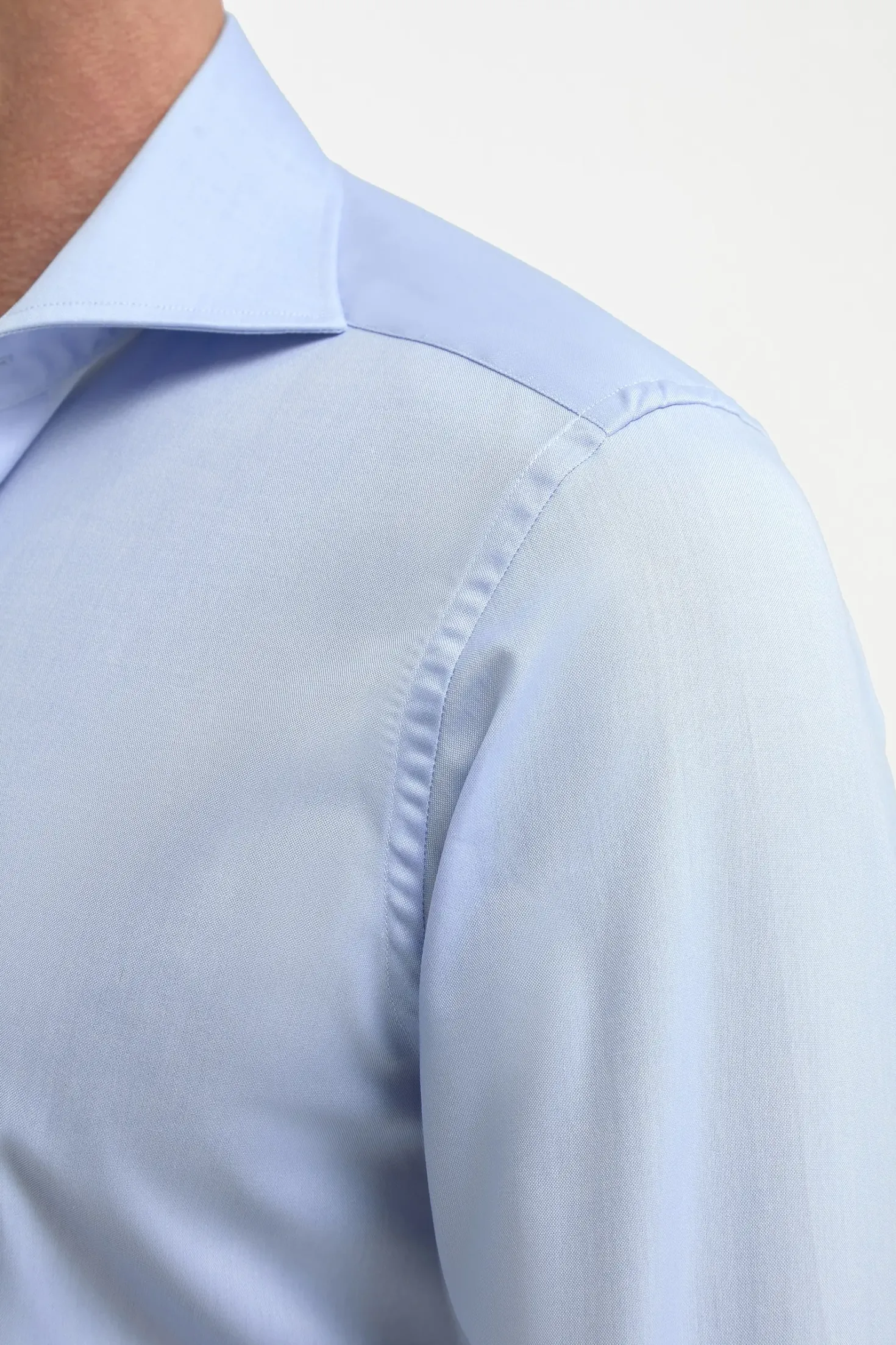 Chemise bleu clair à poignets mousquetaires - Made In Italy