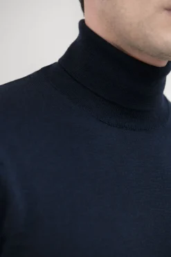 Col roulé bleu en mérinos – Made in Italy