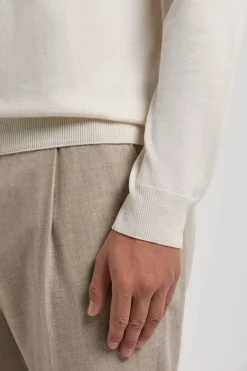 Col roulé crème en mérinos – Made in Italy