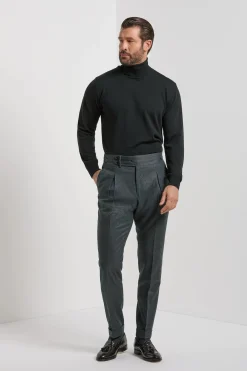Col roulé noir en mérinos – Made in Italy