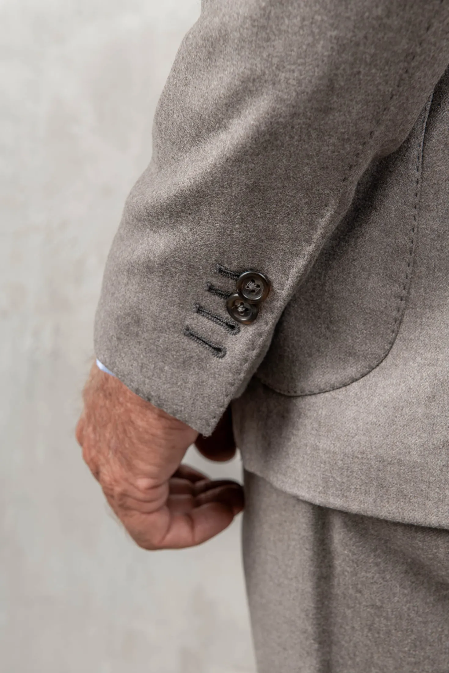 Costume taupe en laine et cachemire - Made in Italy