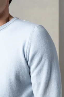 Pull col rond en cachemire bleu clair – Made in Italy