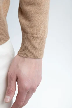 Pull col rond en cachemire ocre – Made in Italy